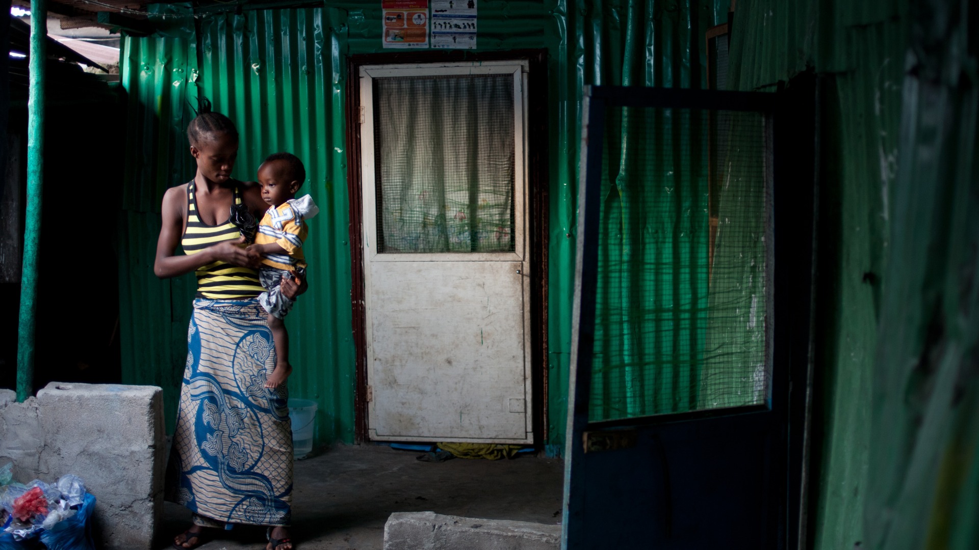 A woman and her child in Monrovia, Liberia