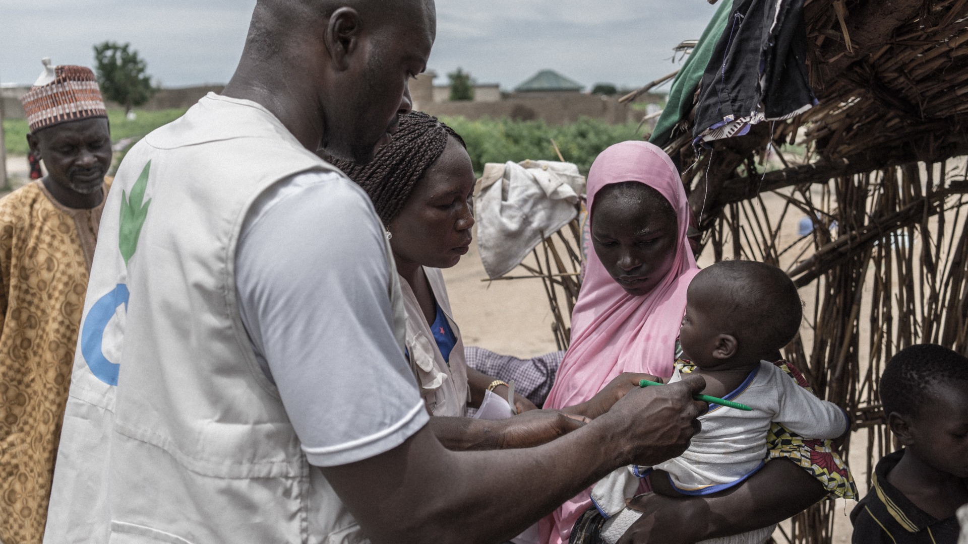 The Nigerian government declared a nutrition emergency in Borno State in early July 2016. Action Against Hunger launched a new emergency program in Monguno in Borno within weeks, reaching displaced families who had been cut off from assistance for almost two years.